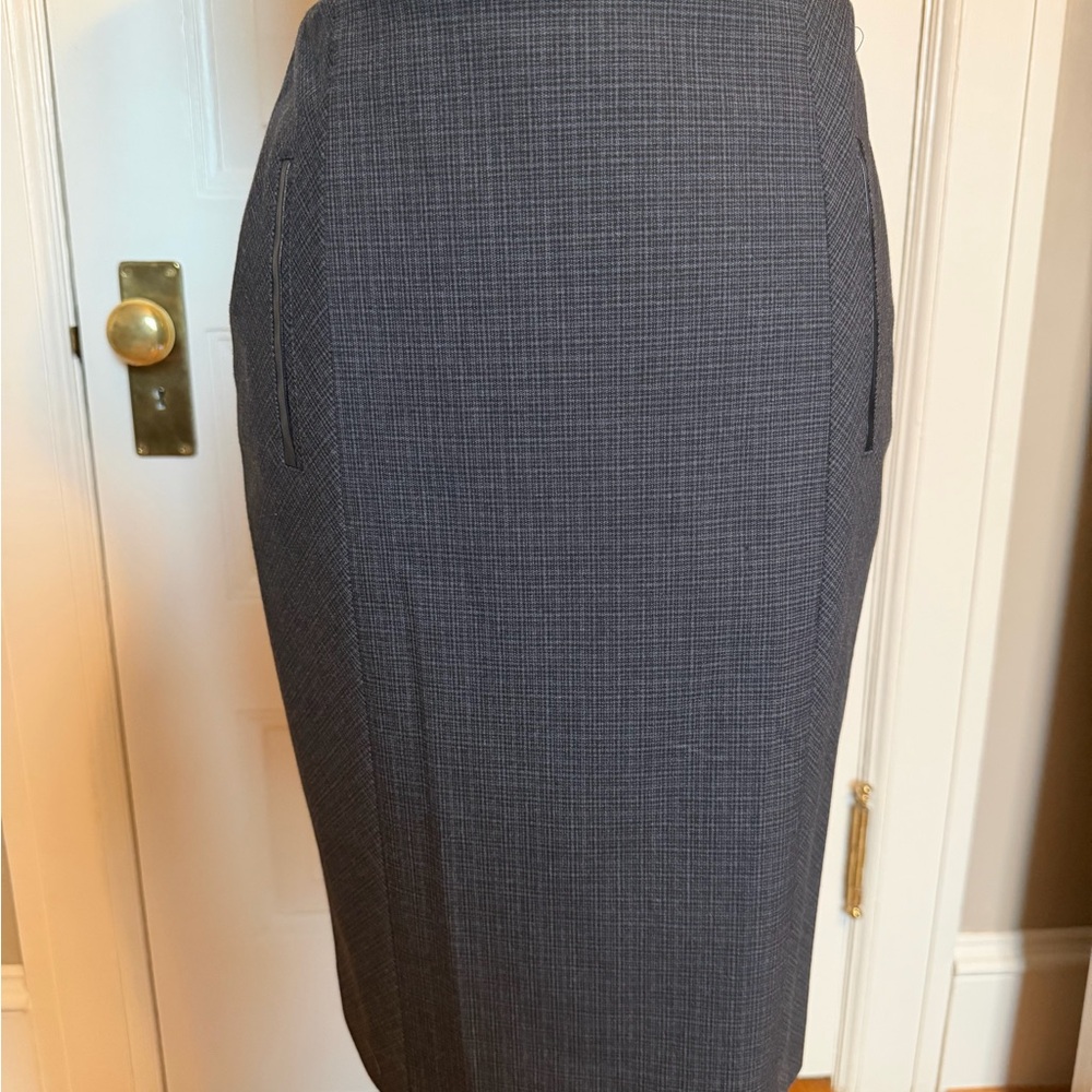 Halogen Charcoal Pencil Skirt NWT Sz 4P